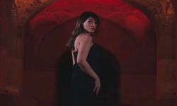 إيران.. الأمن يعتقل مغنية معروفة بعد عرض بدون حجاب